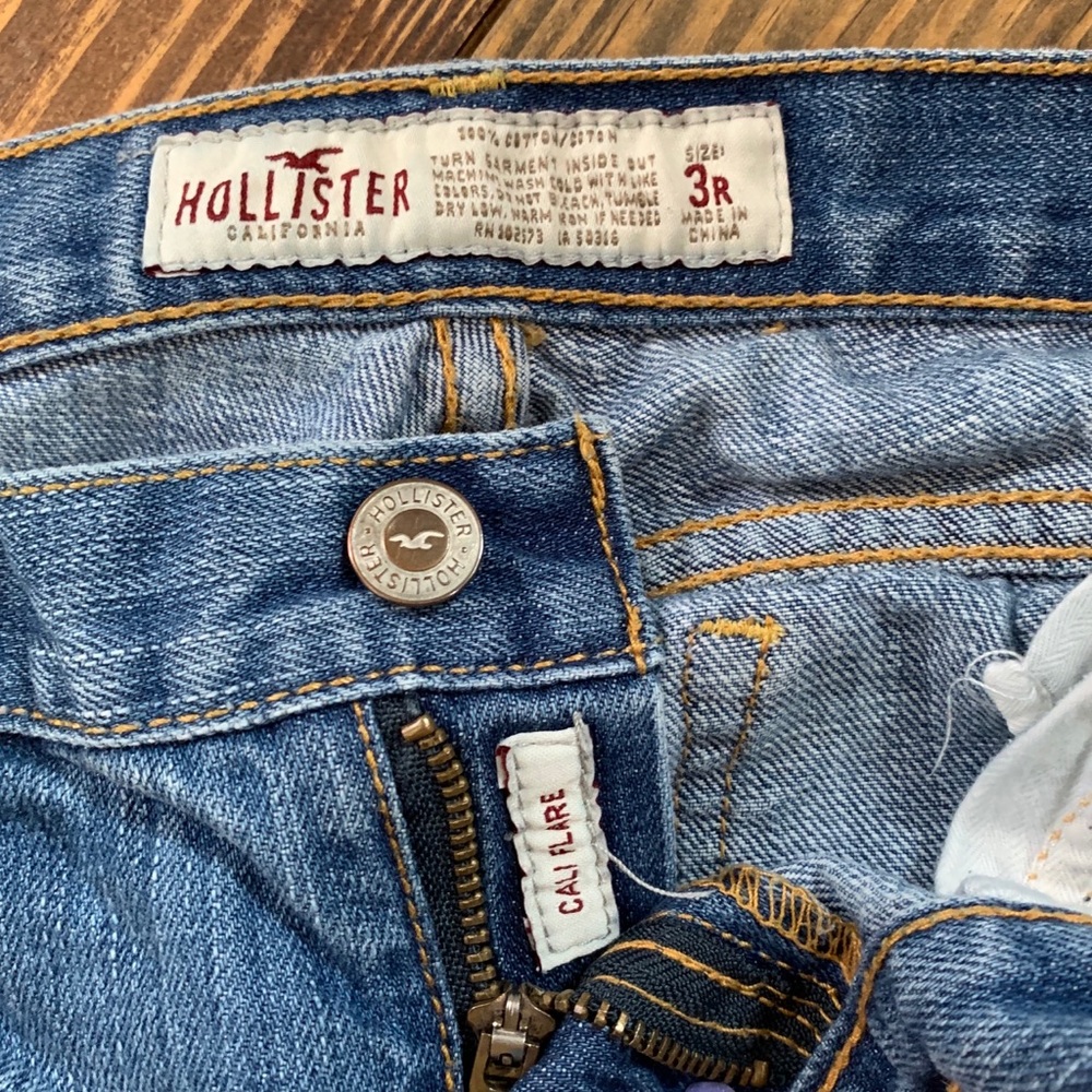 Hollister jeans